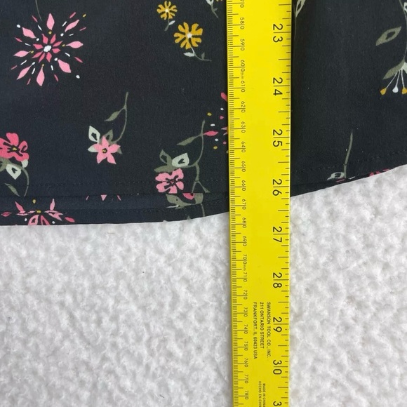 Lane Bryant Top with Flared Flutter Sleeves and Crochet Detail Black Floral 14 - Picture 11 of 13